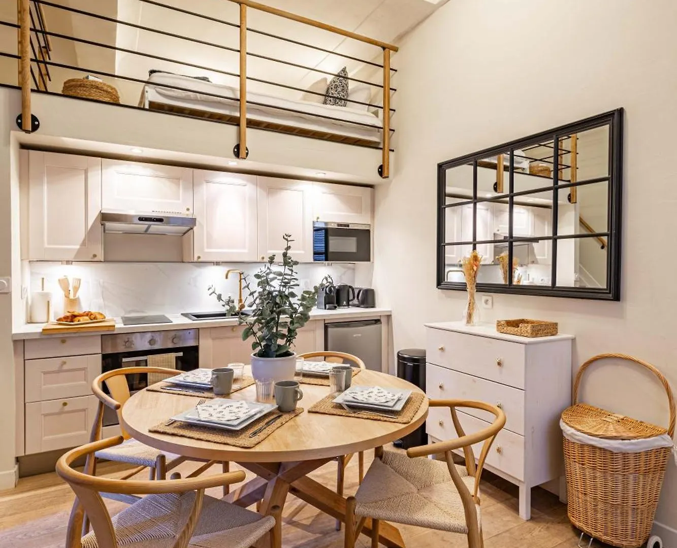 아파트 New!Chic Oasis Apt, Heart Of Nice, Family Friendly, Walking To The Beach! 프랑스