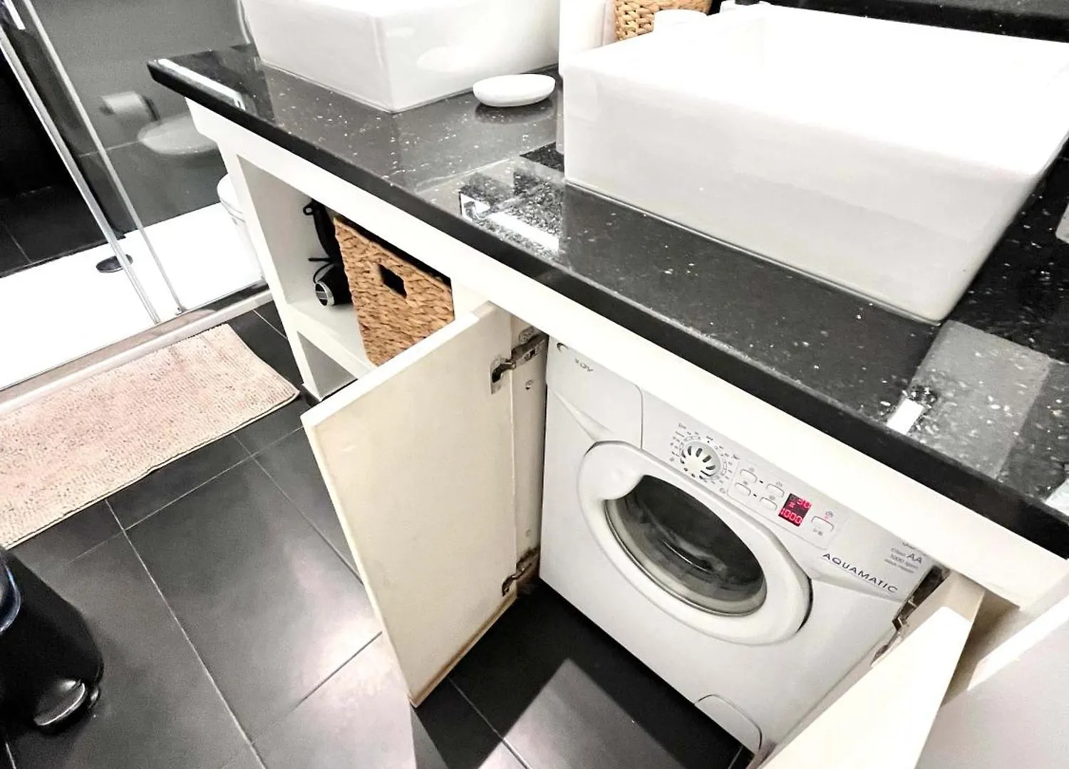 New!Chic Oasis Apt, Heart Of Nice, Family Friendly, Walking To The Beach! 아파트